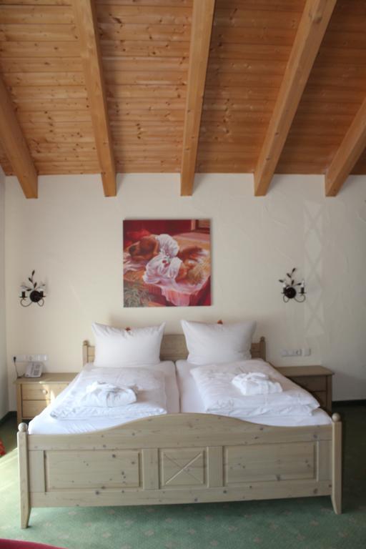 Hubertushof Hotel Garni Oberstaufen Szoba fotó