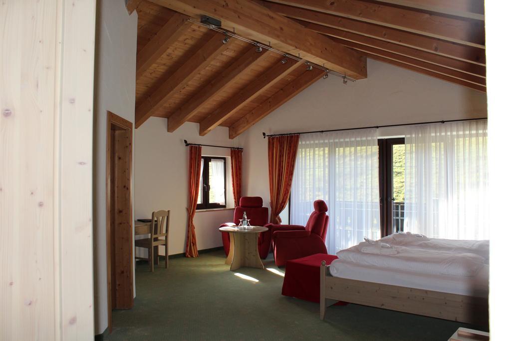 Hubertushof Hotel Garni Oberstaufen Szoba fotó